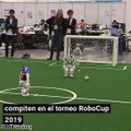 Robots se convierten en estrellas de fútbol y se reúnen en el campeonato RoboCup 2019 en Sídney