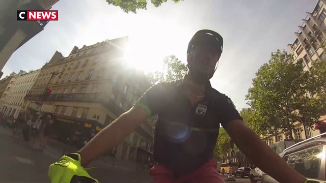 Paris: la canicule complique le travail des coursiers