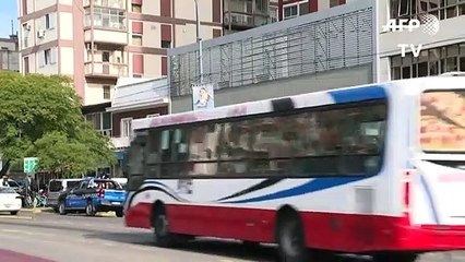 Maradona se sometió con éxito a una cirugía de rodilla en Argentina