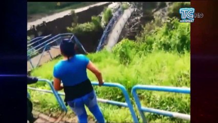 Cae puente peatonal en Baeza