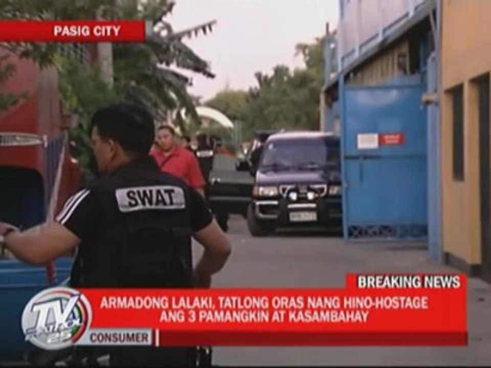4 held hostage in Pasig school