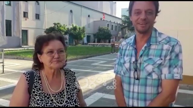 RTV Ora – Vazhdon rezistenca për ruajtjen e Teatrit Kombëtar, qytetarët solidarizohen me aktorët