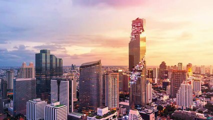 ဘန္ေကာက္ၿမိဳ႕က King Power Mahanakhon
