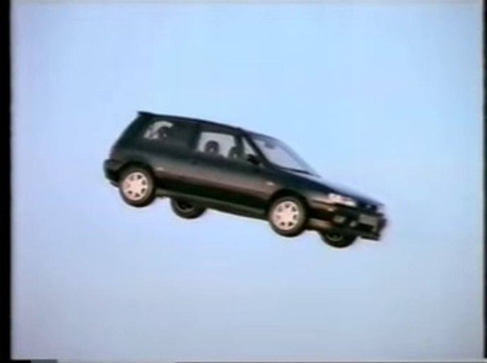 VÍDEO: Nissan Sunny Pulsar GTI-R de 1992, esto es una delicia de anuncio