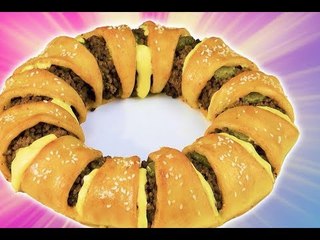 Cheeseburger Ring: The Perfect Centerpiece For Any Party