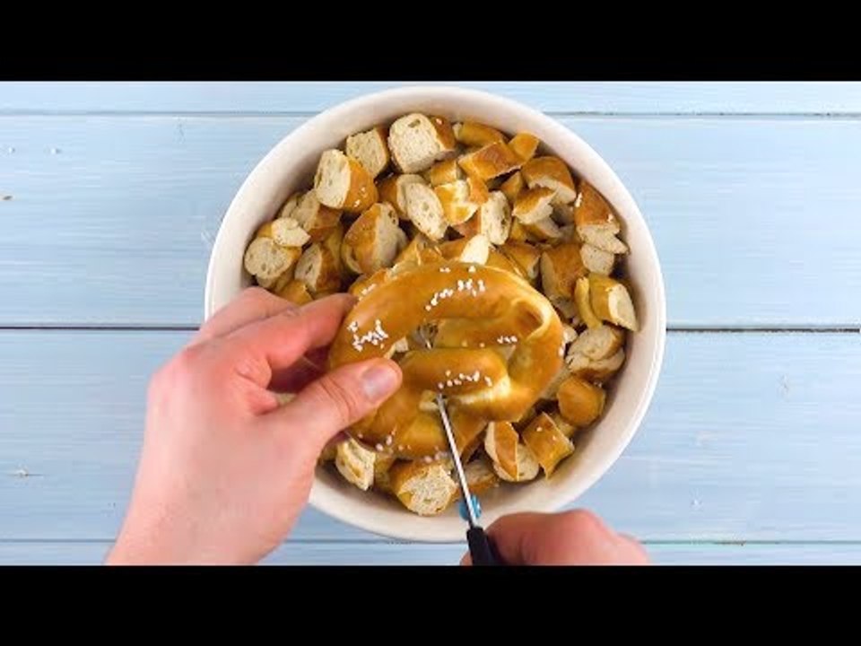 Cut The Pretzels With Scissors – The Result Is A Taste That Can't Be Beat!