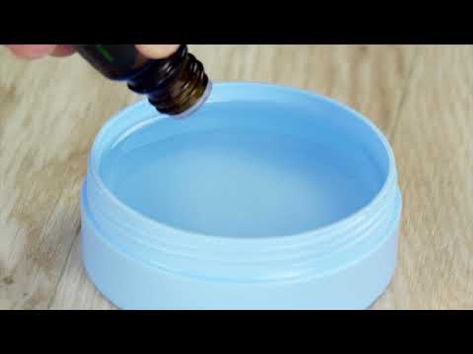 How to use essential oils to relieve a nasty headache