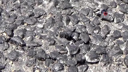 Termometreler 42 dereceyi gösterdi, asfalt eridi.