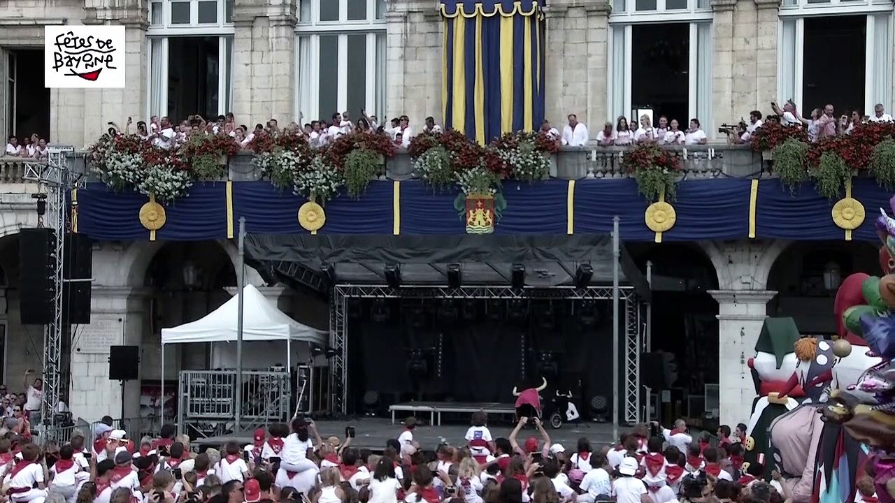 Le réveil du Roi Léon aux Fêtes de Bayonne