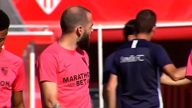 El Sevilla comienza su sesión doble de trabajo antes del viaje a Alemania
