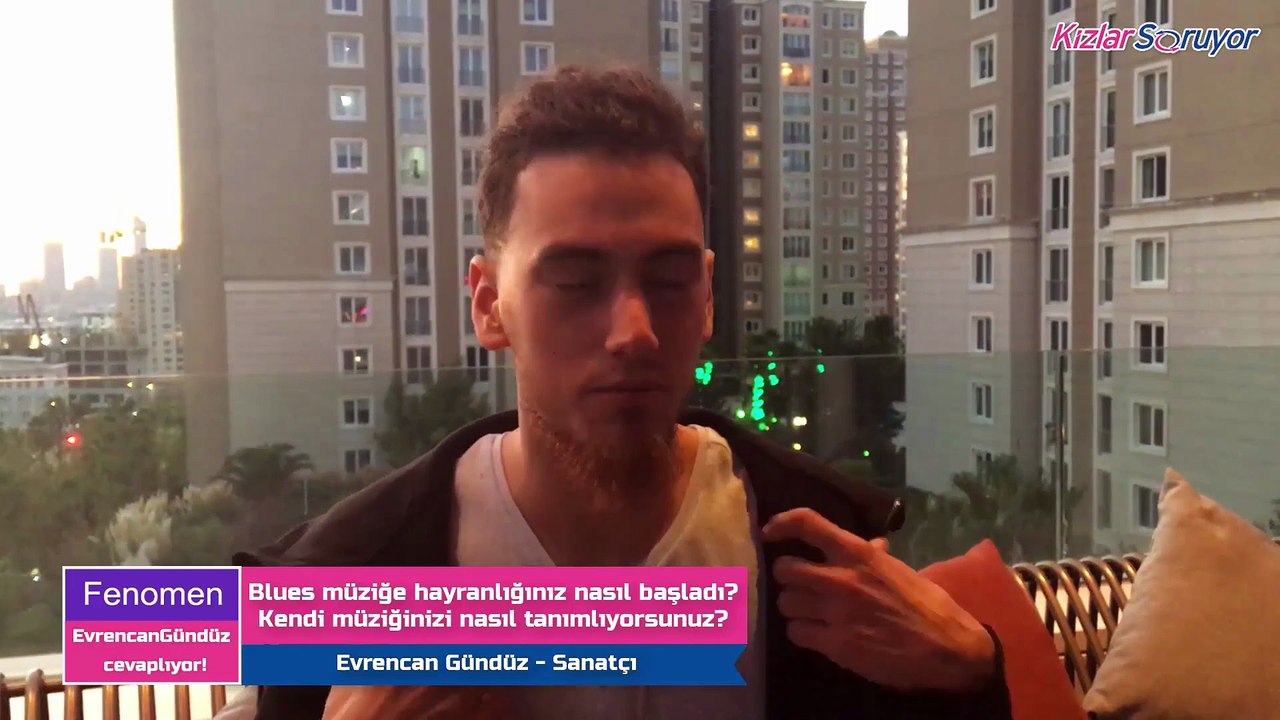 Blues müziğe hayranlığınız nasıl başladı? Kendi müziğinizi nasıl tanımlıyorsunuz?