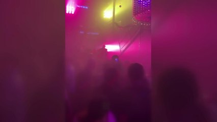 주말 클럽 '날벼락'...이용객들 혼비백산 / YTN