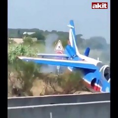 Fransa'da dehşet anları! İnişe geçen uçak düşüp alev aldı