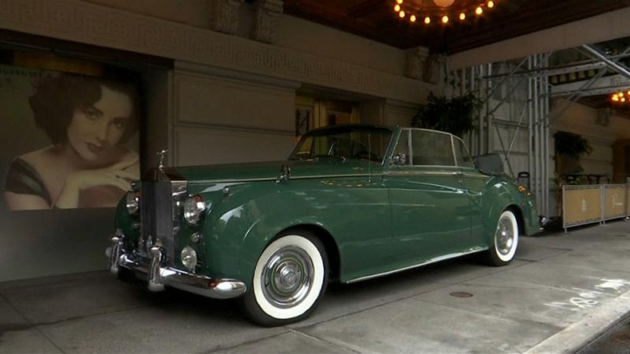 Elizabeth Taylors grüne Göttin kommt unter den Hammer