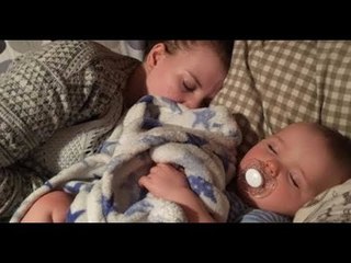 Il retrouve son bébé et sa femme. Maintenant, il sait ce qu'elle fait toute la journée.