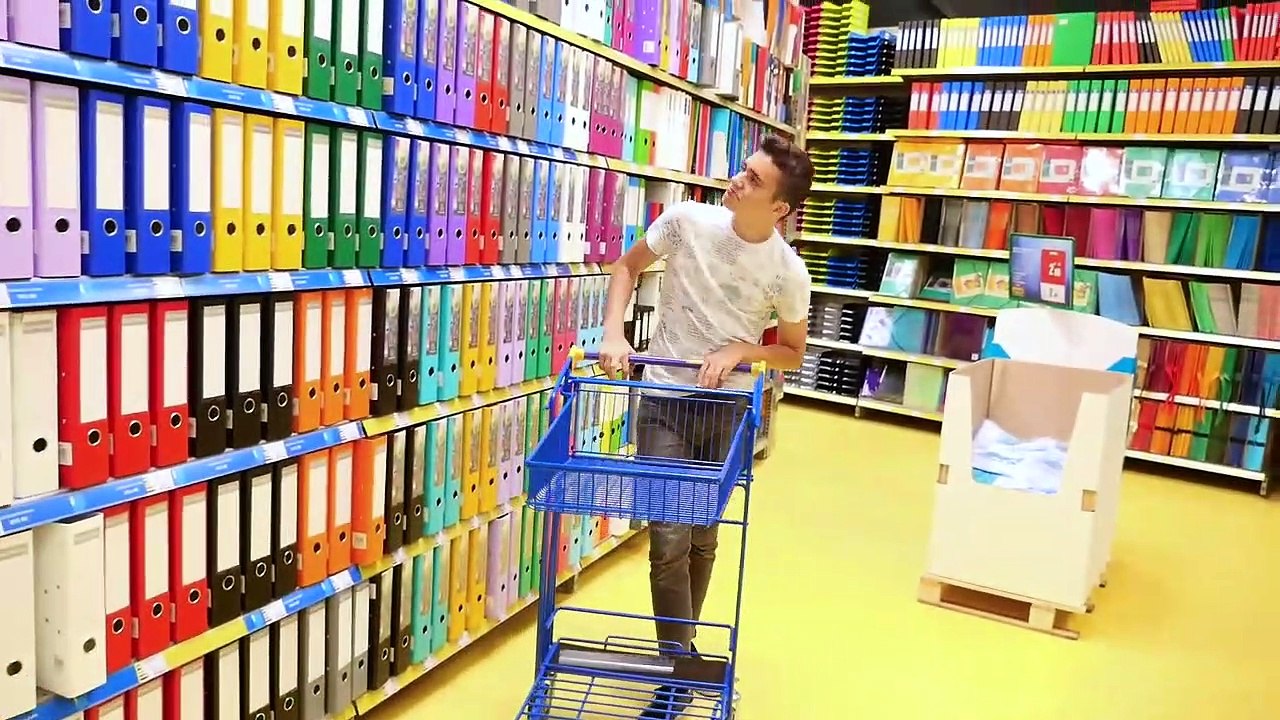 Chasse aux Fournitures Scolaires 2019 pour Néo !