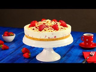 Gâteau crémeux aux fraises : les spaghetti font la différence