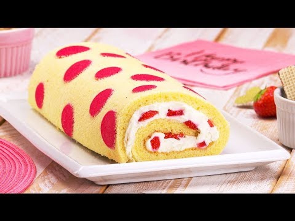 Roulé aux fraises à pois : le dessert tout mignon tout bon.