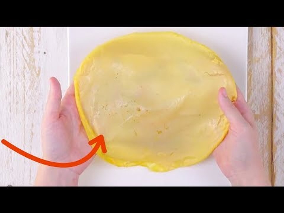 Personne ne s'attend à voir ce qu'il y a sous cette omelette !