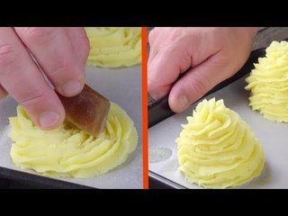 Mettez le glaçon dans la purée de pommes de terre ! Ça va être délicieux.