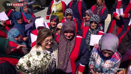 Gaziantep'te annelerin mezuniyet sevinci