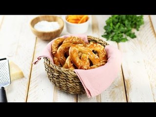Dois lanches deliciosos em um: Pretzels de pizza