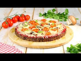 Parece uma pizza normal, mas não é. É pizza de carne moída!