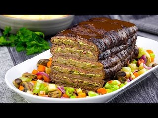 Assado de carne em camadas para um almoço caseiro e delicioso