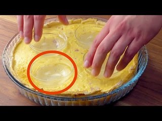 Asse 4 tigelas de vidro em uma massa. No entanto, o segredo está na base!