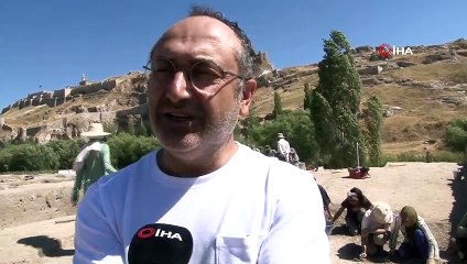 Van’ın 7 bin yıllık tarihi ortaya çıkarılıyor
