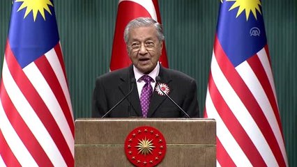 Malezya Başbakanı Muhammed: "Terörizm, sadece askeri yöntemlerle ortadan kaldırılamaz"