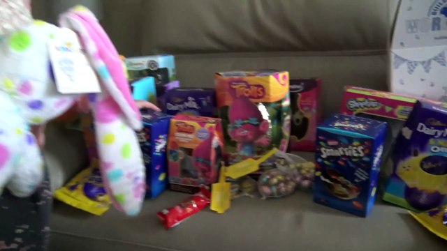 Criançada Feliz!! Brincando pela Casa - Muita Diversão e Carinho.