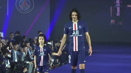 PSG - Neymar, Cavani et Mbappé, quel défilé de mode !