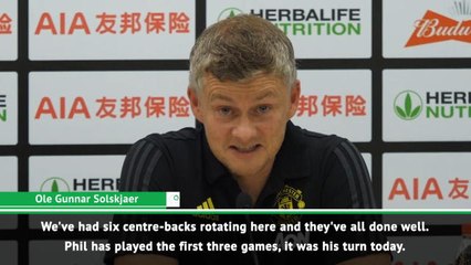 Video herunterladen: We hope Bailly injury isn't too bad - Solskjaer