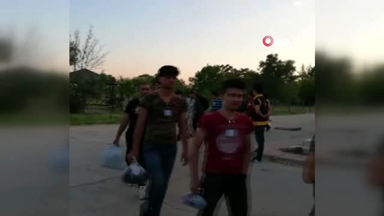 Aksaray'da 110 kaçak göçmen sınır dışı edildi