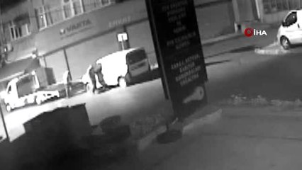 Otomobilleri çekiciye yükleyip böyle çaldı