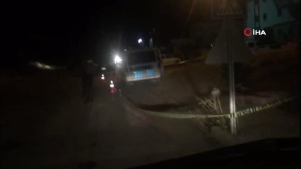 Polis aracına uzun namlulu silahlarla saldırı