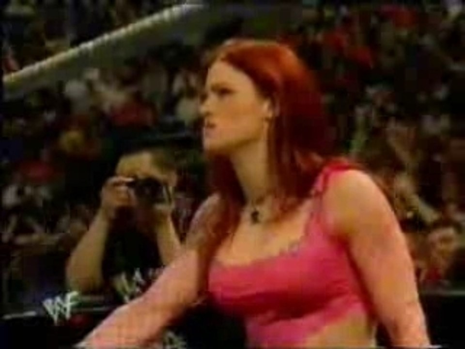 Jeff Hardy vs Brock Lesnar (8 mins)