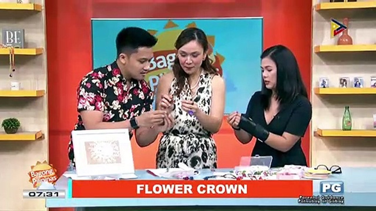 ARTSY CRAFTSY: Flower crown