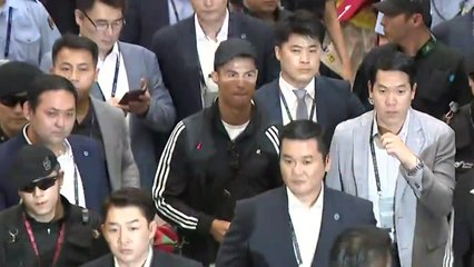 [현장영상] 호우 뚫고 입국한 '슈퍼 스타' 호날두 / YTN