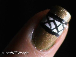 Crossed Tips - Step by Step Nail Design