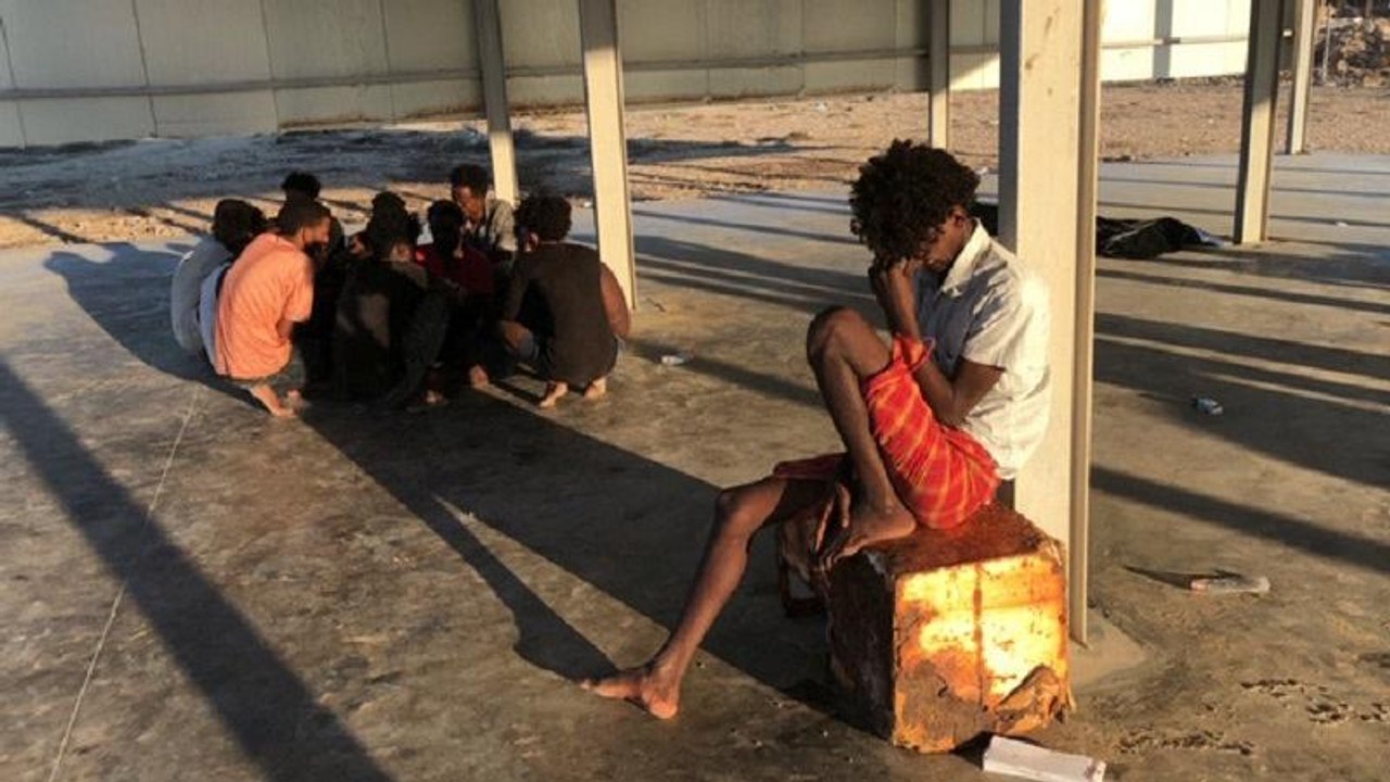Νέα τραγωδία με μετανάστες στη Μεσόγειο-Αγνοούν...