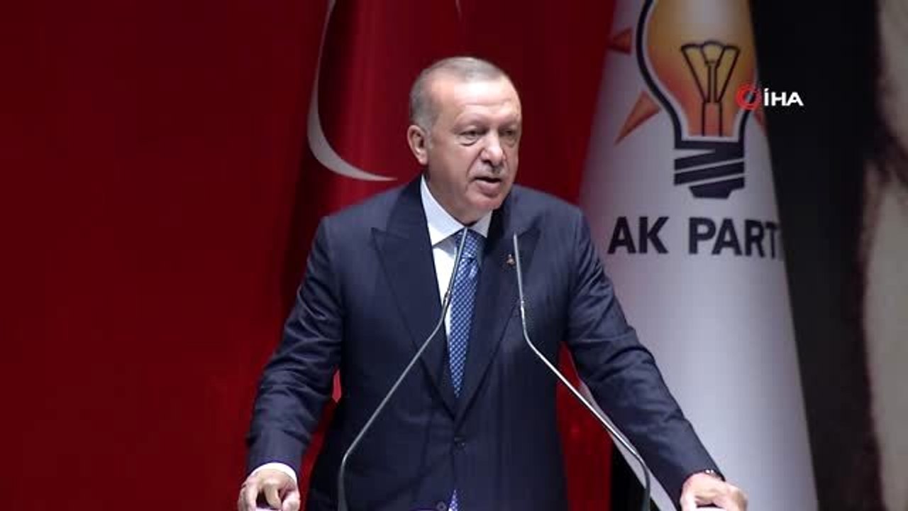 Cumhurbaşkanı Recep Tayyip Erdoğan: " Bugün kabadayılık yapan ya toprağın altına girecek, ya da...