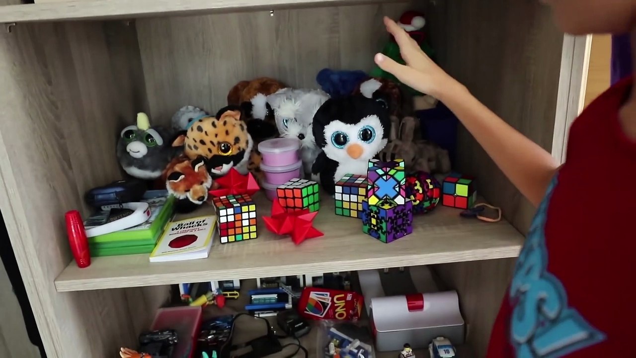 SIS vs BRO House Tour!
