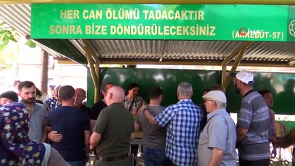 Çanakkale'de geçirdiği trafik kazasında hayatını kaybeden müzisyen Gökhan Yılmaz son yolculuğuna uğurlandı