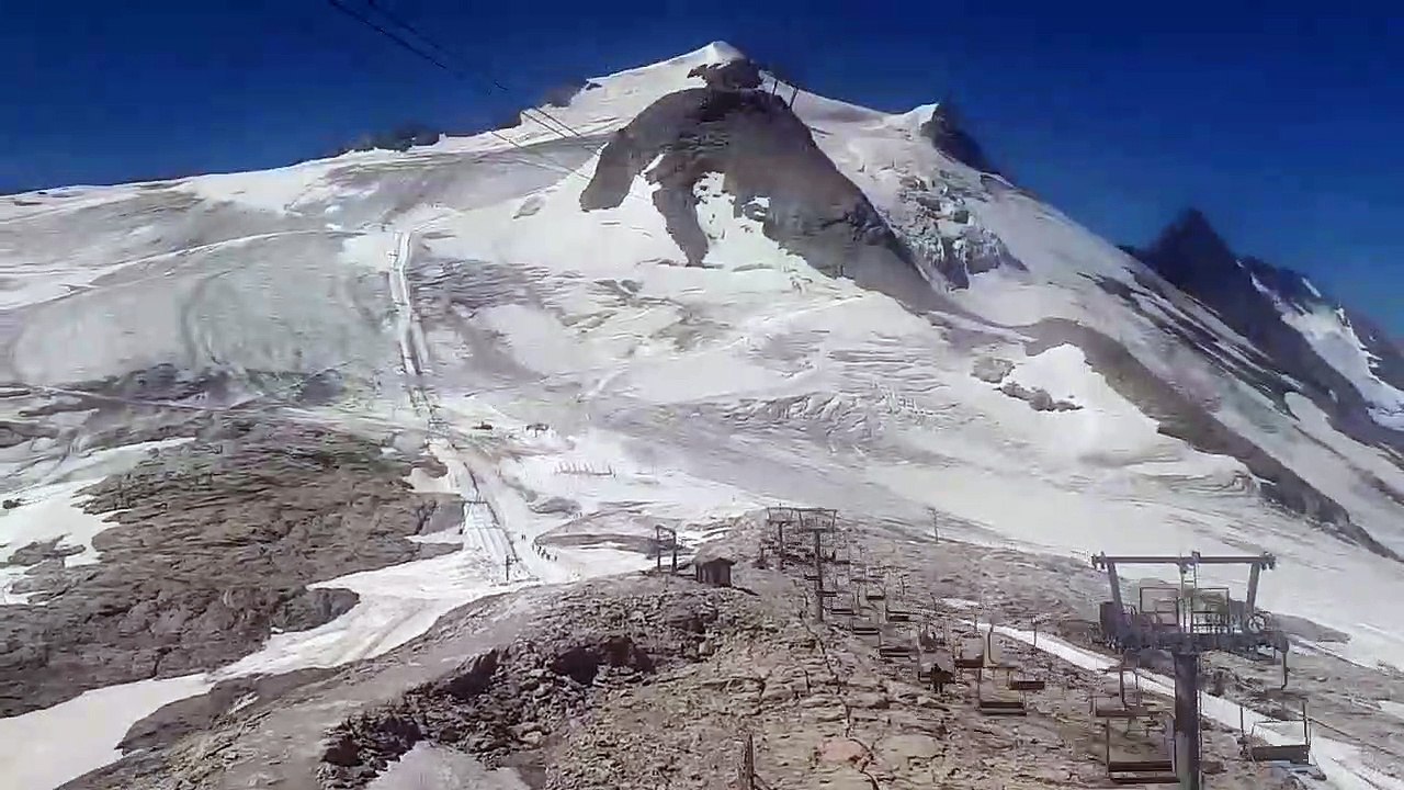 Tignes : découvrez l'état du glacier de la Grande Motte suite à la canicule  - Vidéo Dailymotion