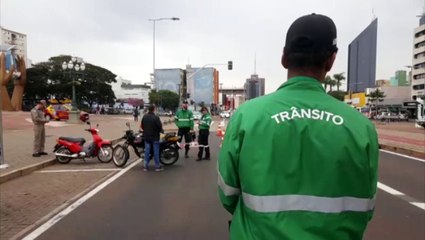 Operação é realizada pela Cettrans na Avenida Brasil em frente à Catedral
