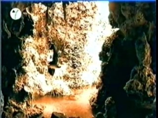 Le parc du château de Villennes et la grotte