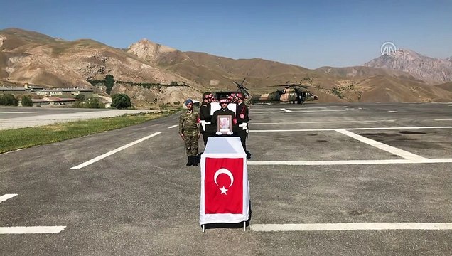 Şehit Piyade Er Yıldız için Hakkari Dağ ve Komando Tugayı'nda tören düzenlendi - HAKKARİ