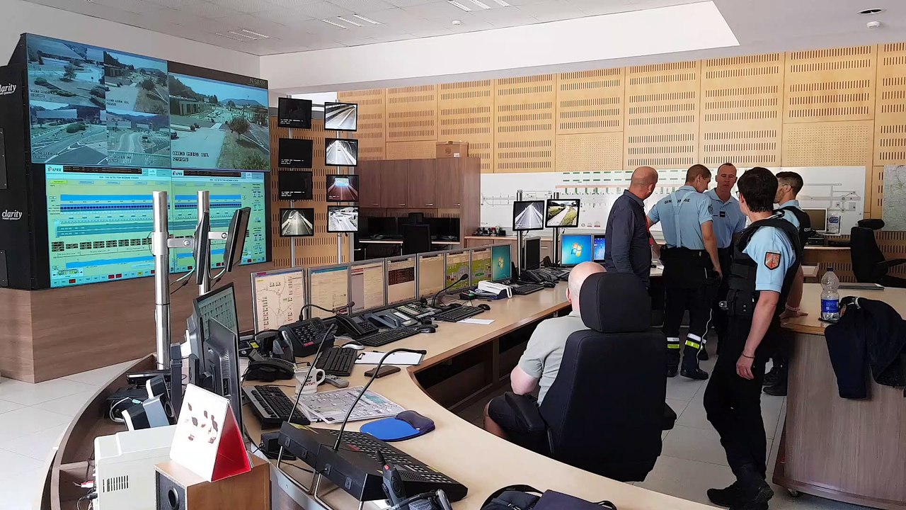 Les gendarmes mènent des contrôles au tunel Maurice Lemaire